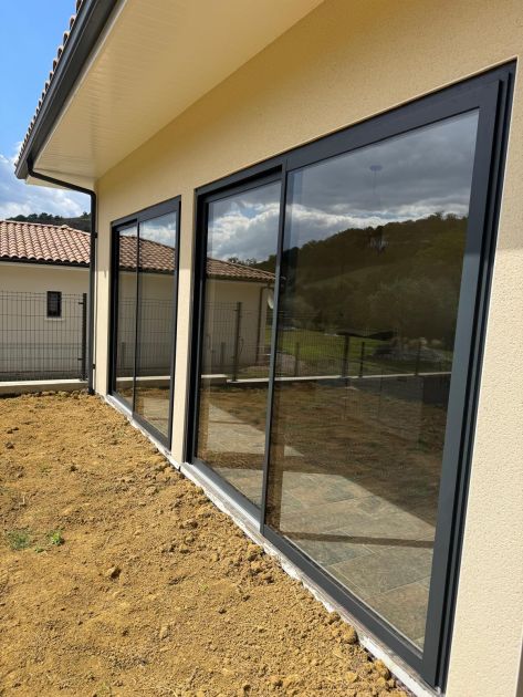 Baie vitrée sur mesure Lavelanet